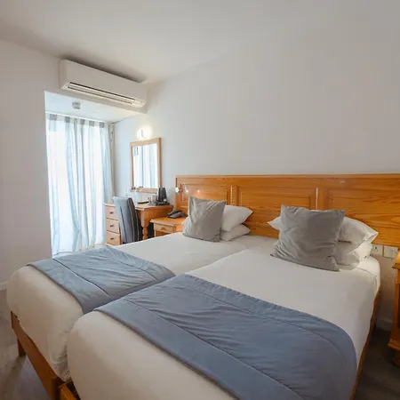 Gillieru Harbour Hotel St. Paul's Bay Room photo