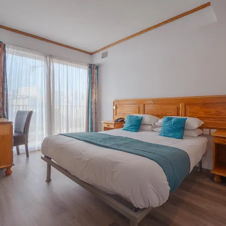 Gillieru Harbour Hotel St. Paul's Bay Room photo