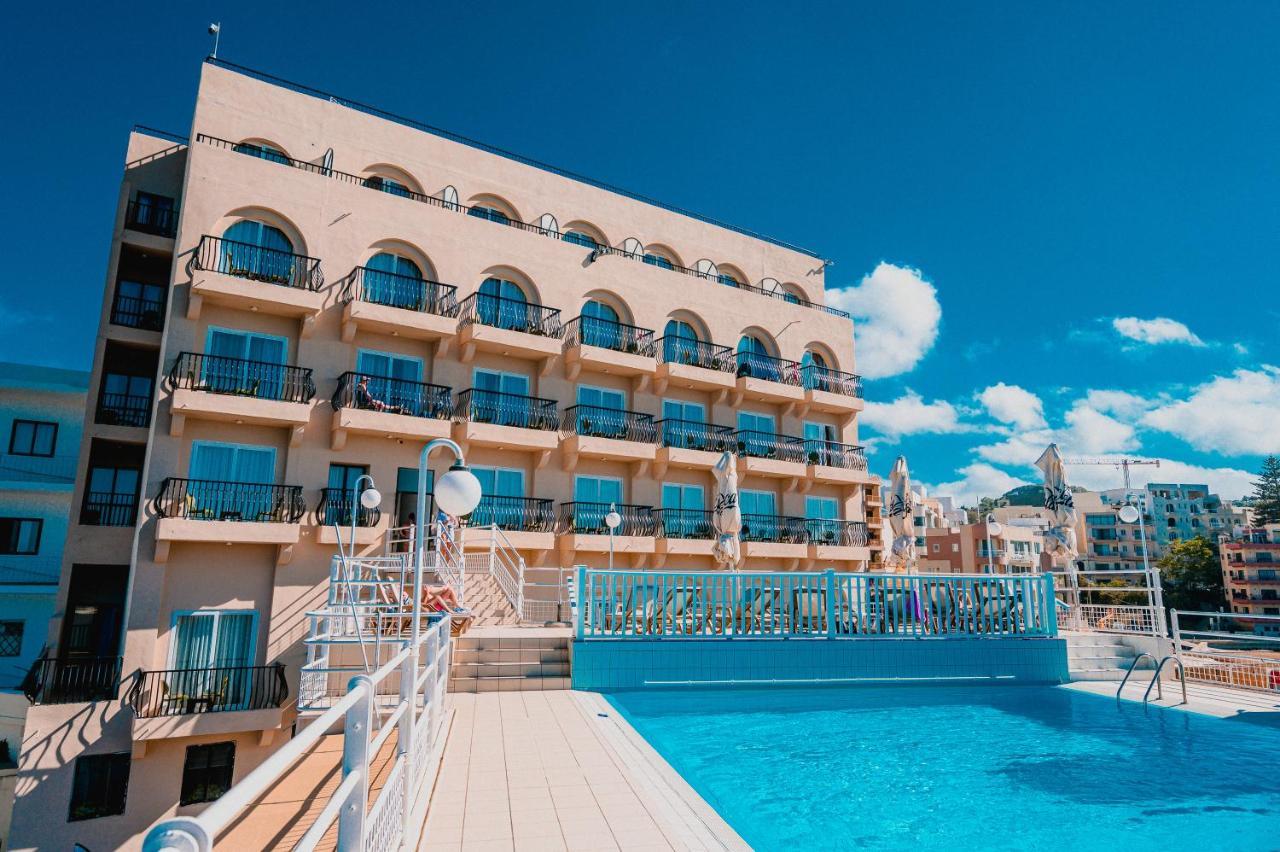 Gillieru Harbour Hotel 4*