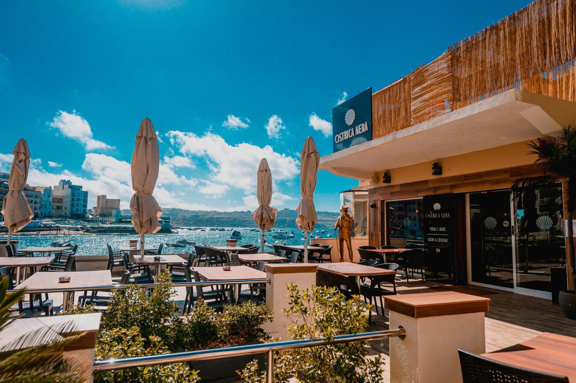 Gillieru Harbour Hotel
