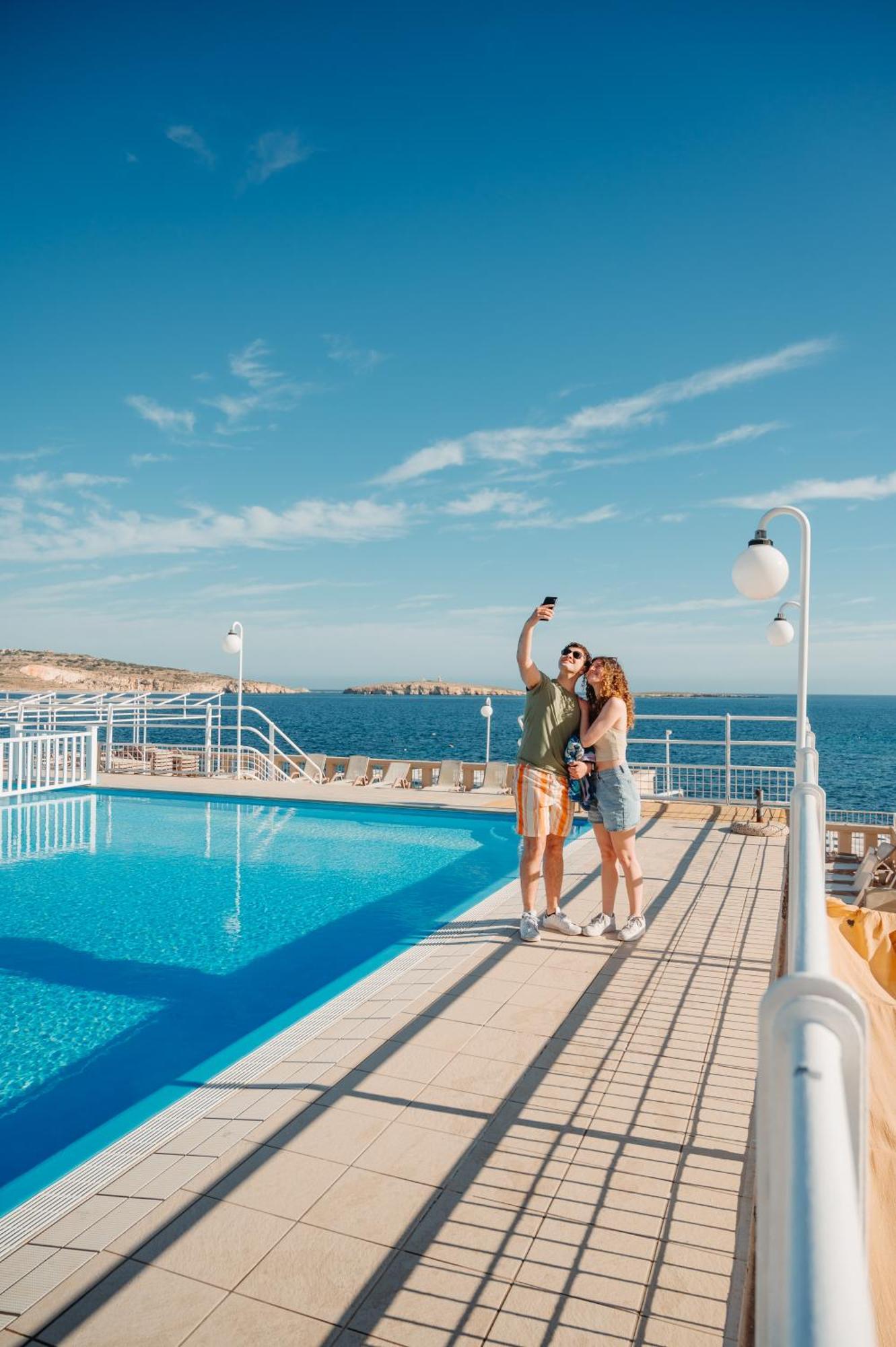 Hotel Gillieru Harbour